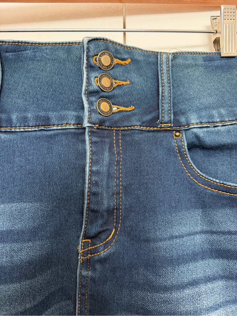 Denim Skirt - stretchy ! - Picture 2 of 6
